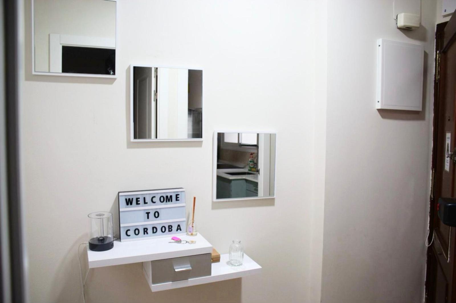 Apartamento Piso De Diseno En El Centro De Cordoba By Bebalmy Exterior foto